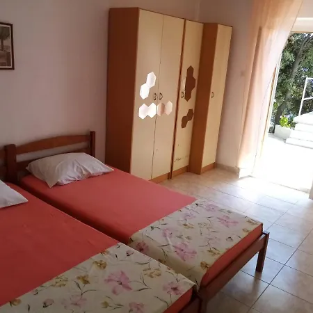 Apartman Laus Zavalatica Exterior photo