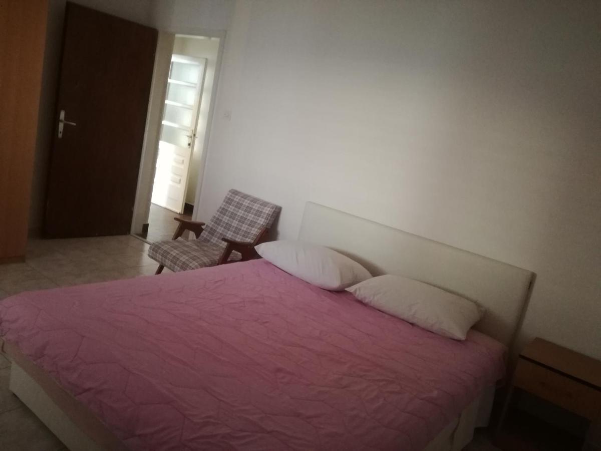Laus Apartman Zavalatica